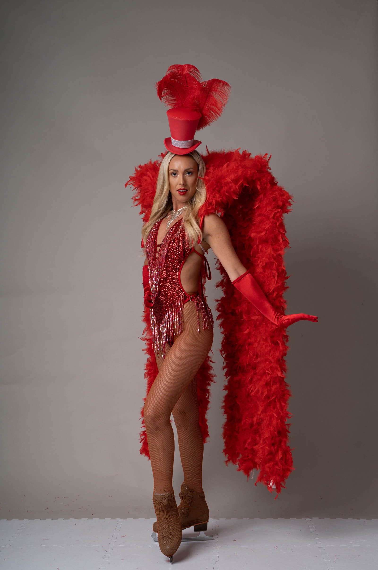 Showgirls photo 7